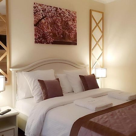 B&B Secret Garden Adults Only Voeren Luaran gambar