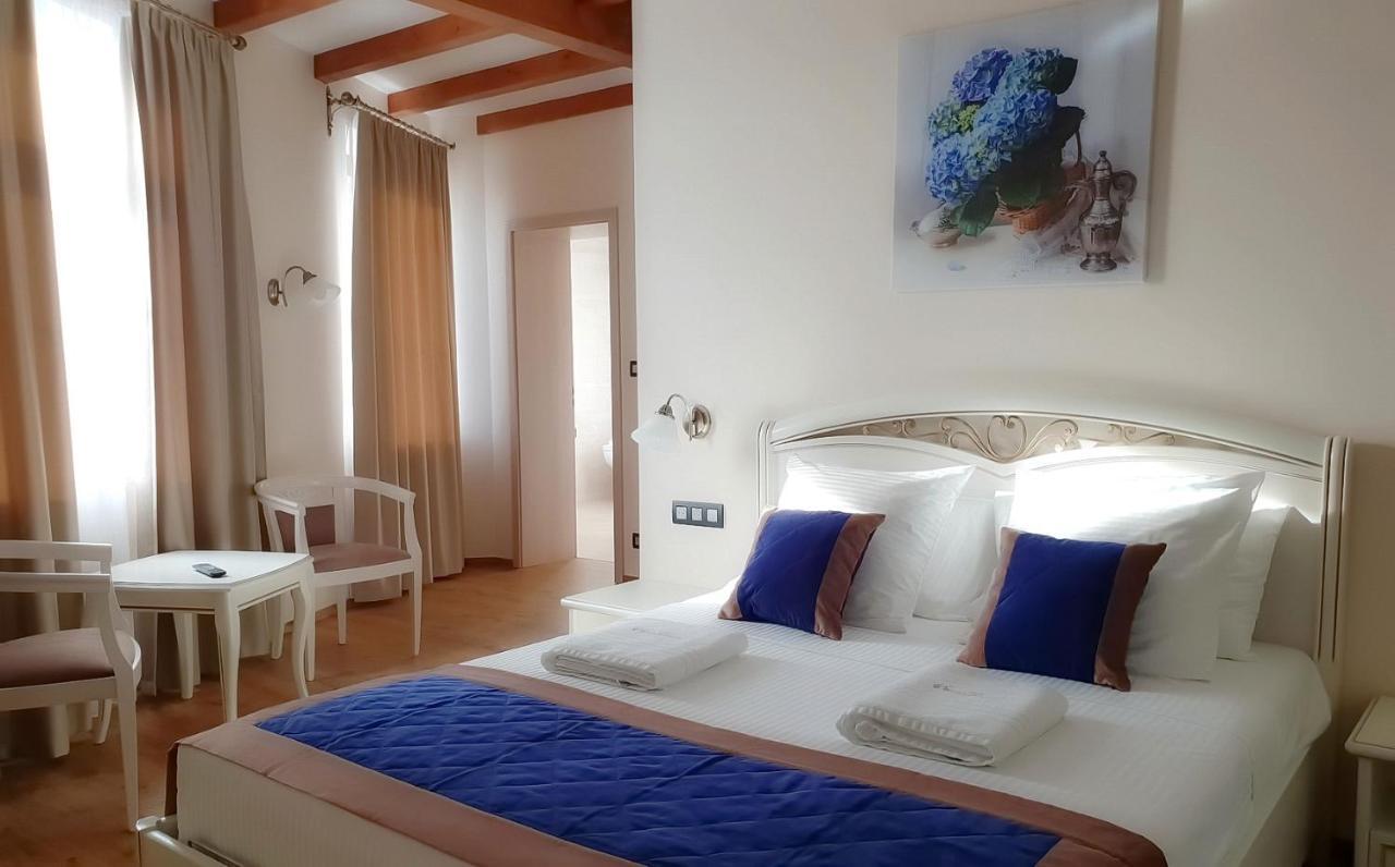 B&B Secret Garden Adults Only Voeren Luaran gambar