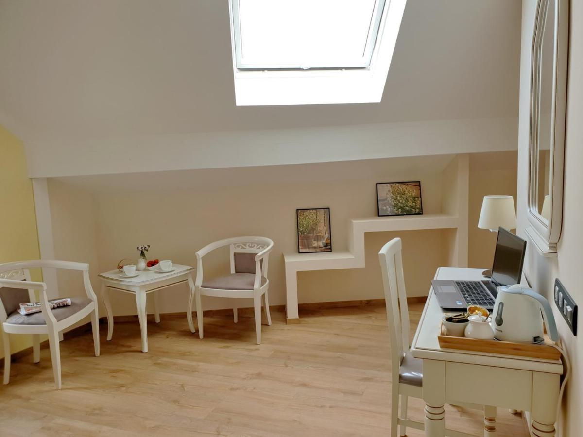 B&B Secret Garden Adults Only Voeren Luaran gambar