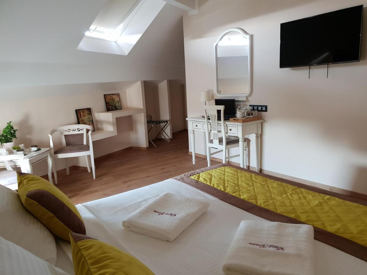 B&B Secret Garden Adults Only Voeren Luaran gambar